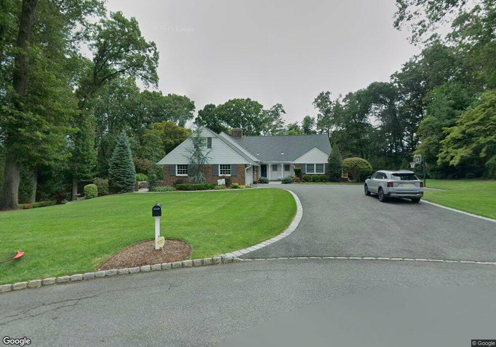 111 Hilltop Ln, Wyckoff, NJ 07481 - photo 1