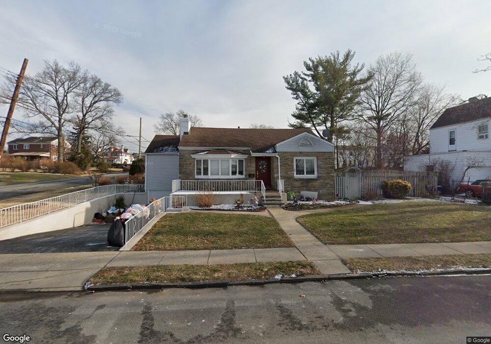 380 Kneeland Ave, Yonkers, NY 10704 - photo 1