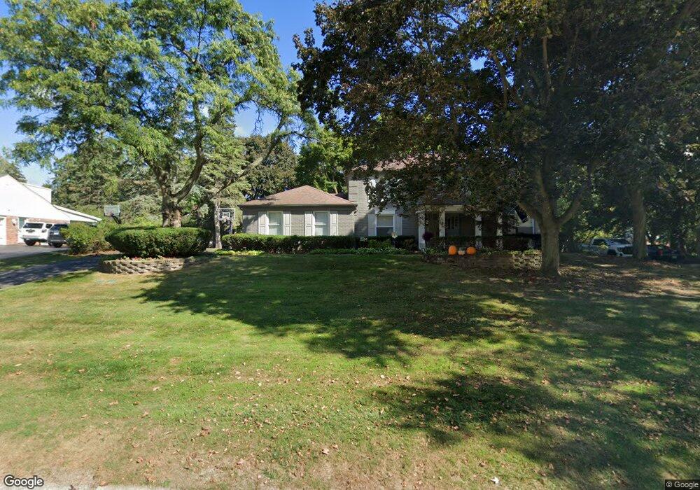 4289 Covered Bridge Rd, Bloomfield Hills, MI 48302 - photo 1