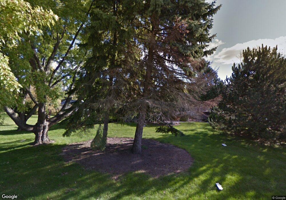 W154N8140 Valley View Dr, Menomonee Falls, WI 53051 - photo 1