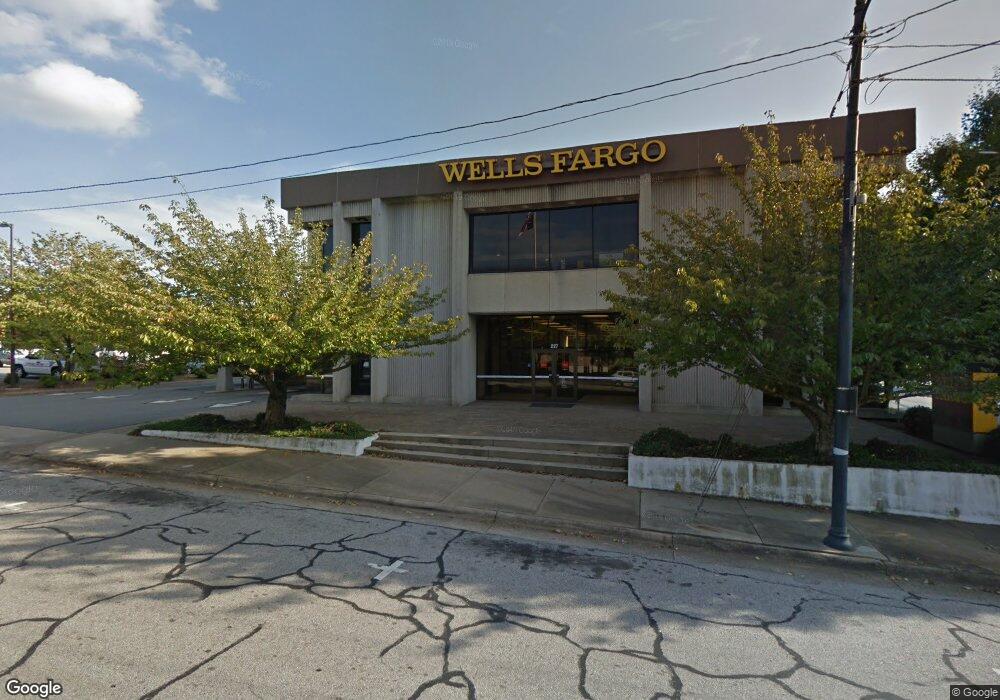 227 W Morehead St, Reidsville, NC 27320 - photo 1