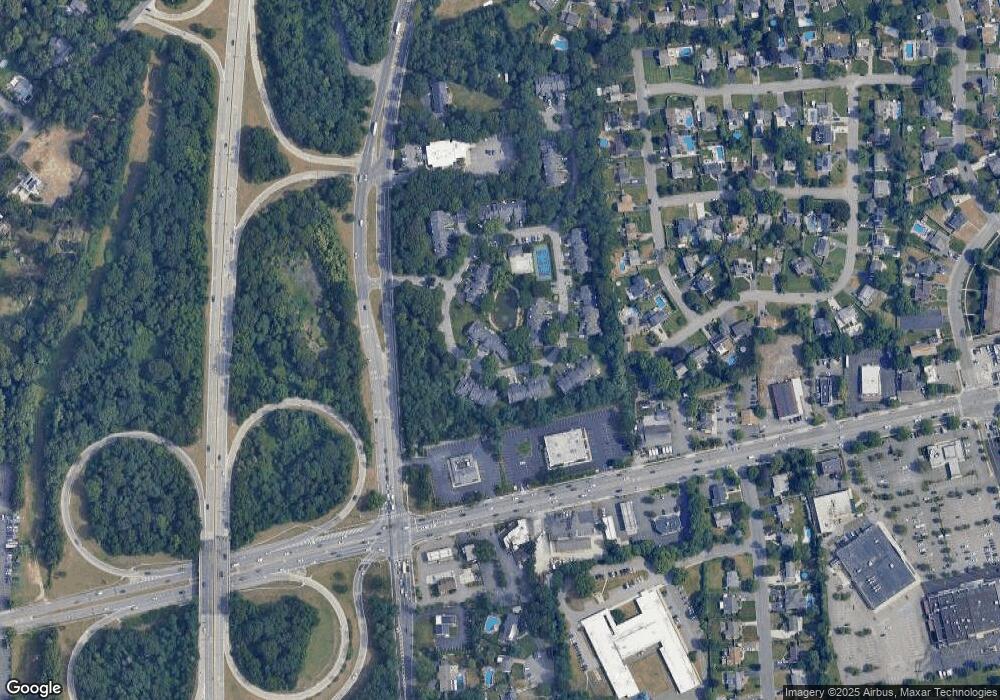 51 Madder Lake Cir unit Cyprus, ComMacK, NY 11725 - photo 1