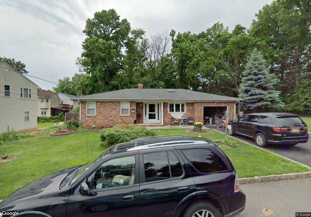 14 Riverside Dr, Clark, NJ 07066 - photo 1