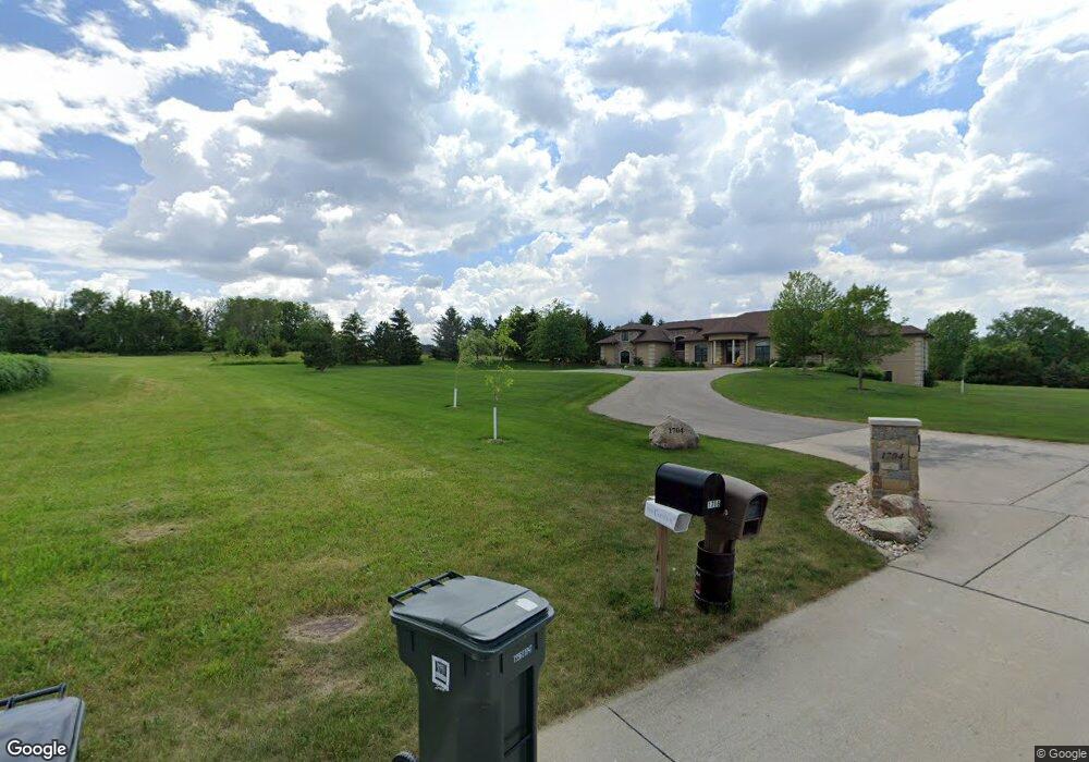 1706 Willow Bend Rd, Cedar Falls, IA 50613 - photo 1