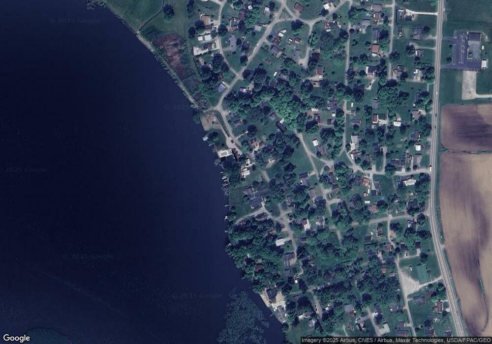 462 Lake Shore Blvd, Thornville, OH 43076 - photo 1