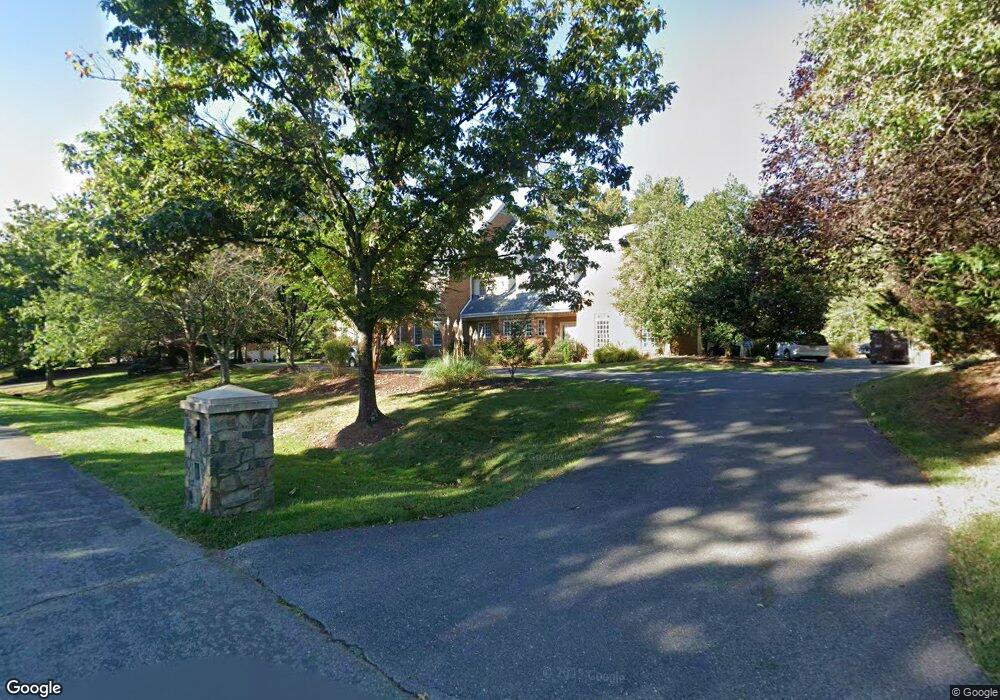 9871 Avenel Farm Dr, Potomac, MD 20854 - photo 1