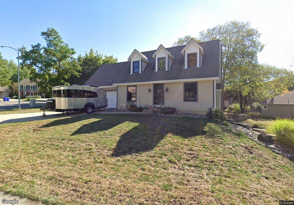 7335 Park St, Shawnee, KS 66216 - photo 1