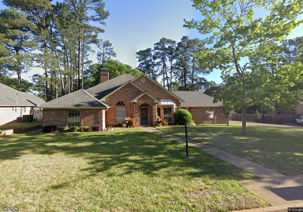 1236 Luann Ln, Tyler, TX 75703 - photo 1