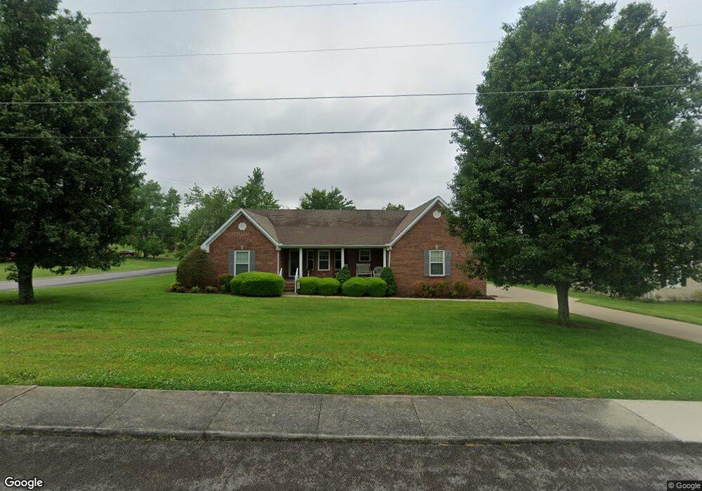 201 Megan Cir, Shelbyville, TN 37160 - photo 1