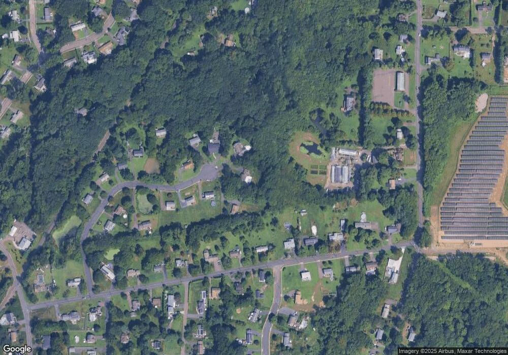 36 Hidden Pond Rd, North Haven, CT 06473 - photo 1