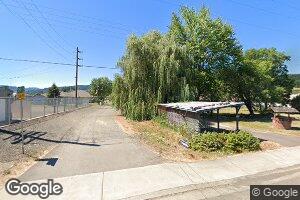 3040 Eagle Valley Rd, Yoncalla, OR 97499