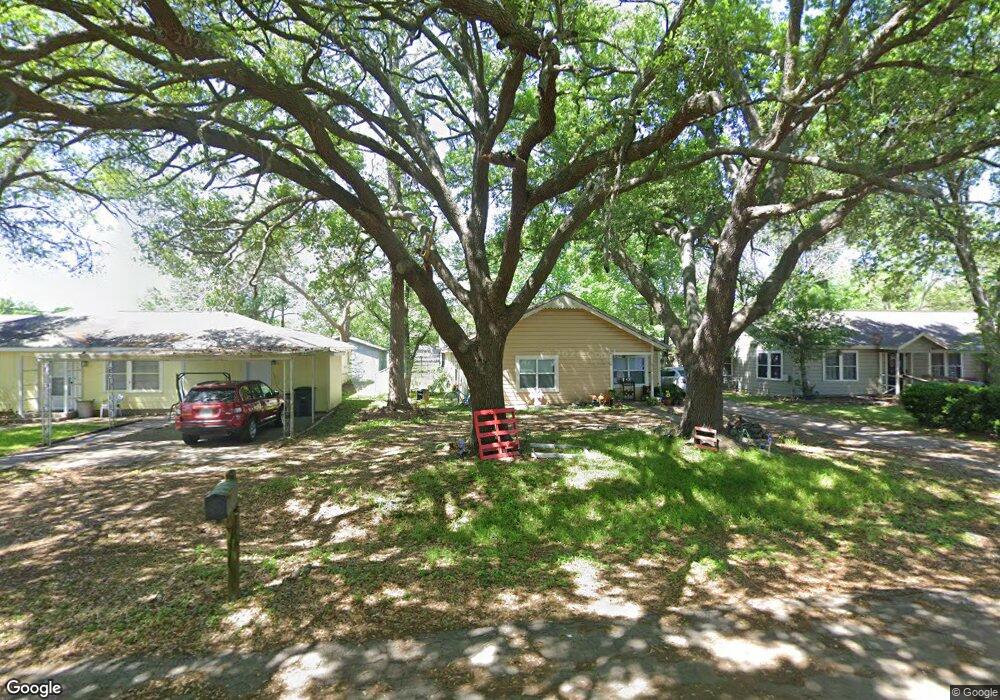 1416 Elm Ave, Bay City, TX 77414 - photo 1