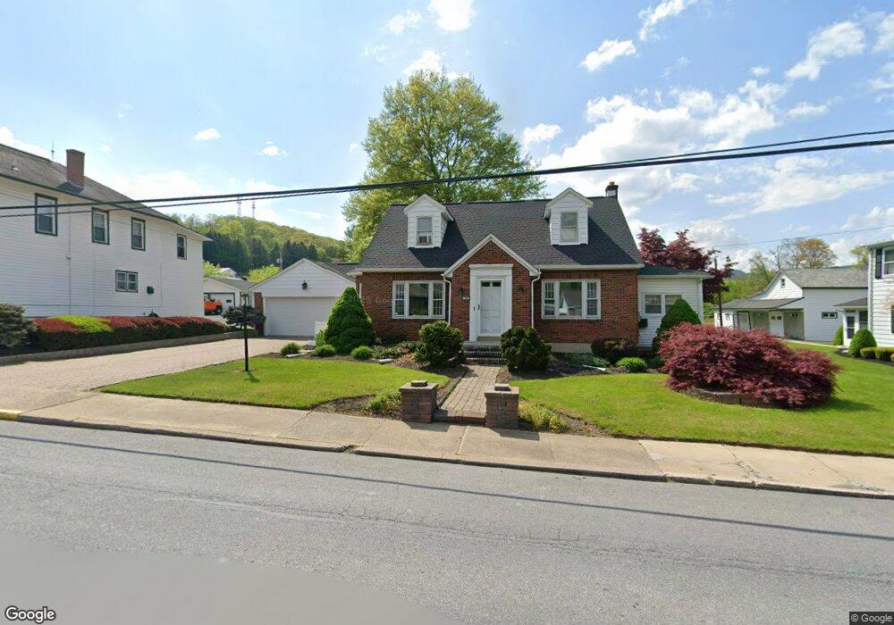 27 Willow St, Lenhartsville, PA 19534 - photo 1