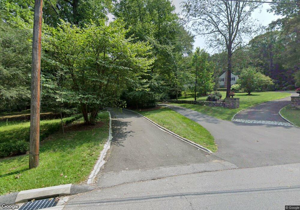 71 Carriage Rd, Wilton, CT 06897 - photo 1