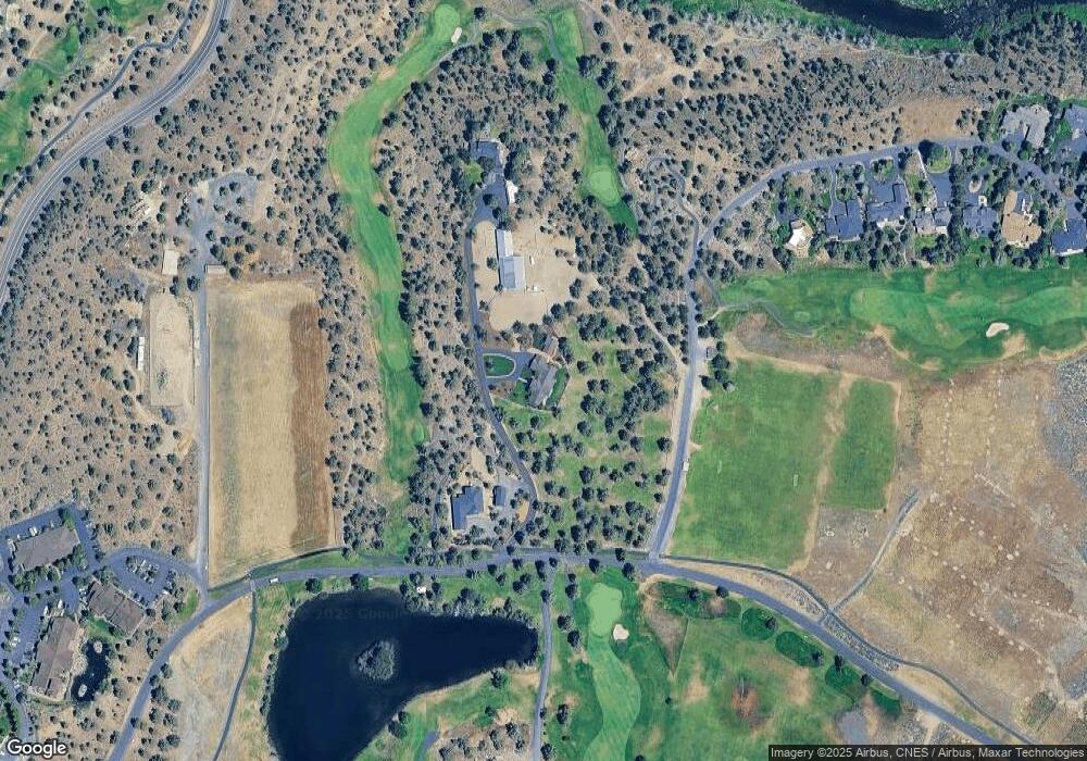 7265 Falcon Crest Dr unit par 3, Redmond, OR 97756 - photo 1