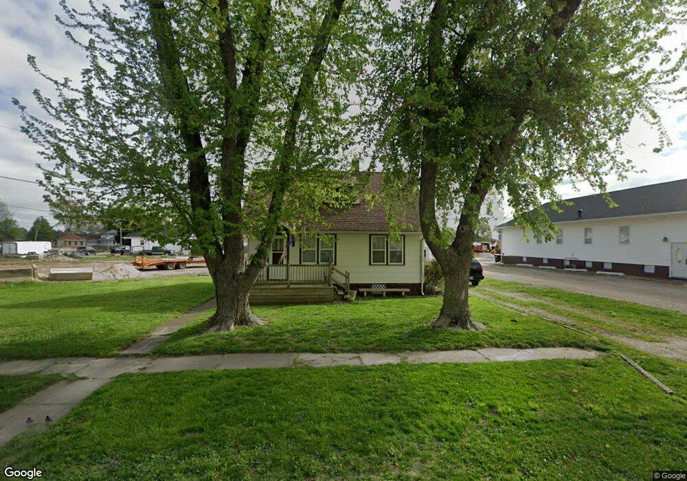 1420 Pekin St, Lincoln, IL 62656 - photo 1