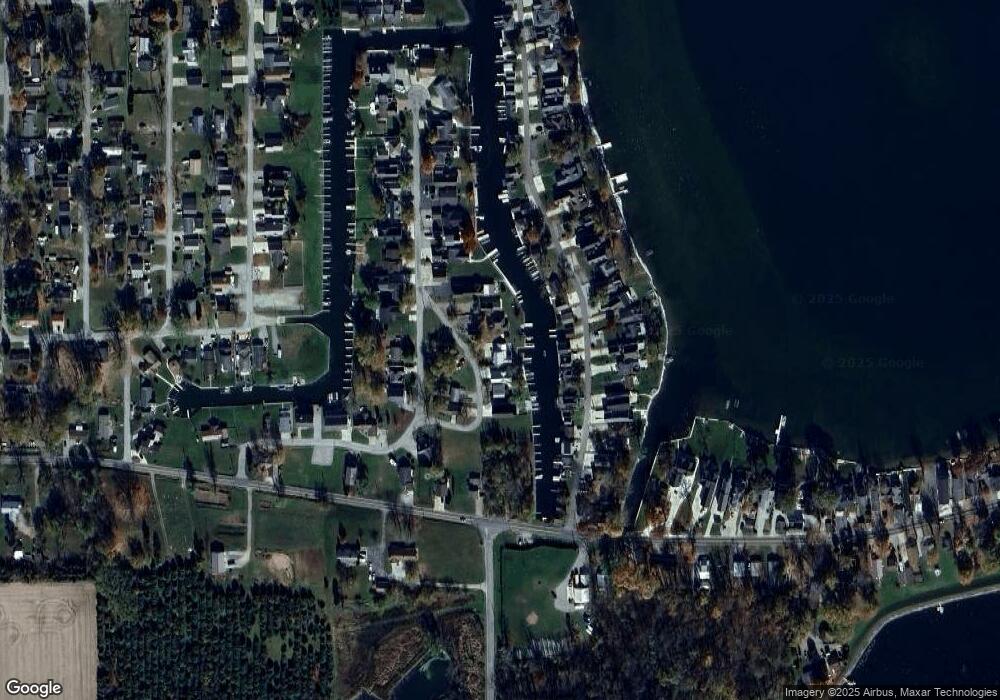 9850 N Majestic Way, Syracuse, IN 46567 - photo 1