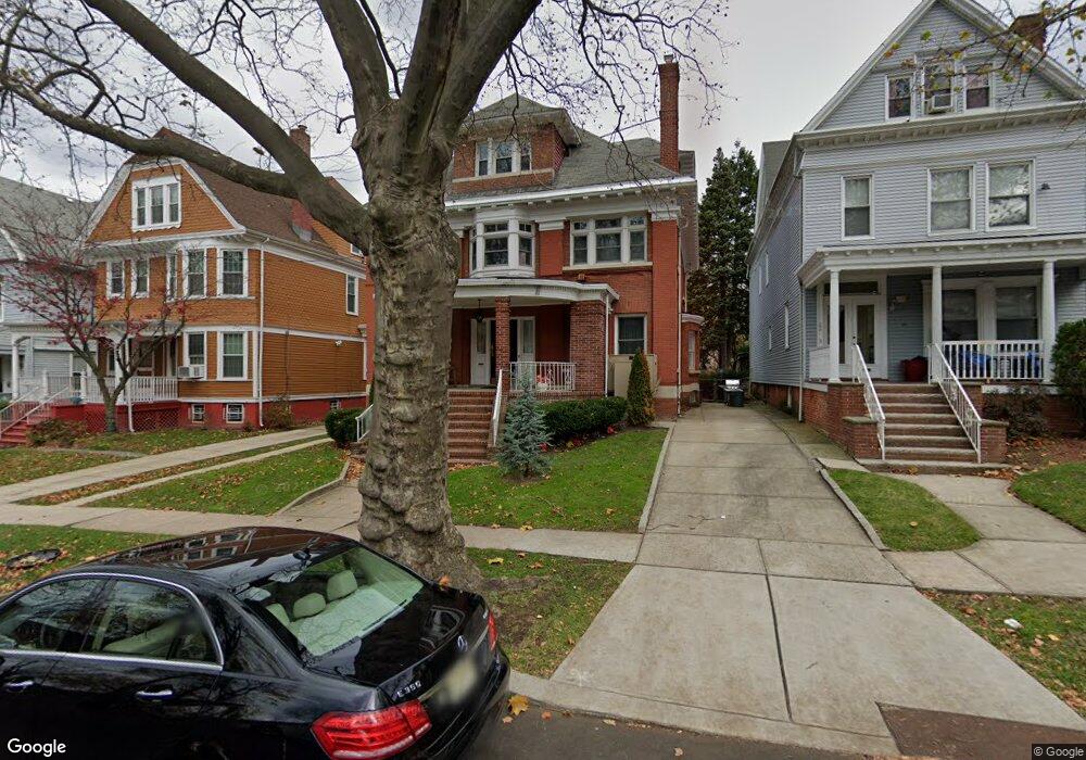 110 Bentley Ave unit 112, Jersey City, NJ 07304 - photo 1