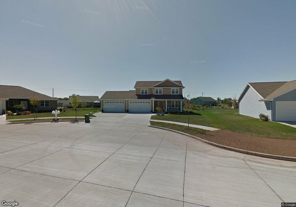 1306 Rita Ct, Appleton, WI 54915 - photo 1