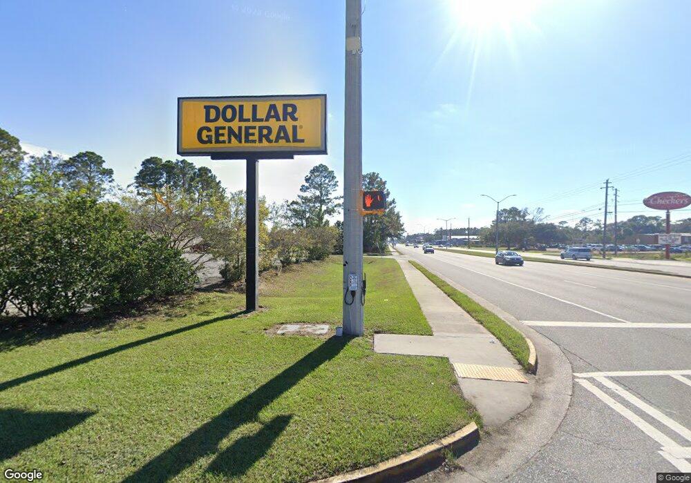 2 Stafford Ave, Brunswick, GA 31525 - photo 1