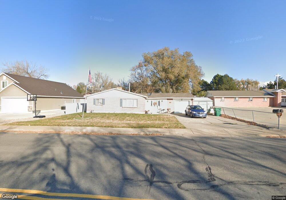 202 W Golden Ave, Layton, UT 84041 - photo 1