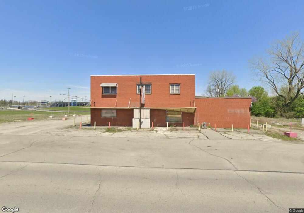 1228 W 29th St, Anderson, IN 46016 - photo 1