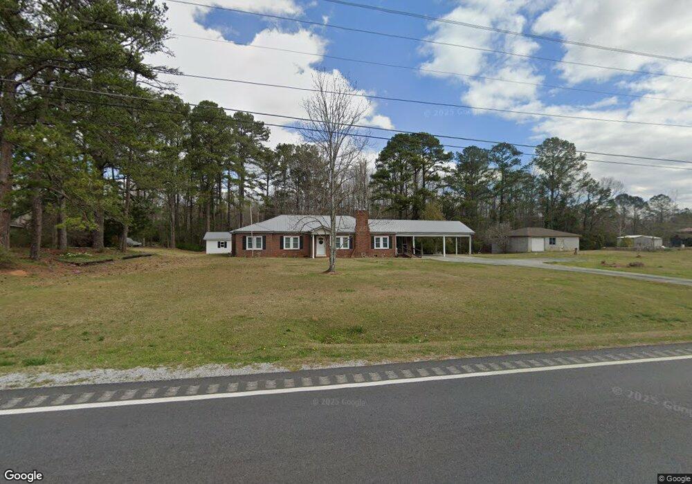 691 Rock Mills Rd, Roanoke, AL 36274 - photo 1