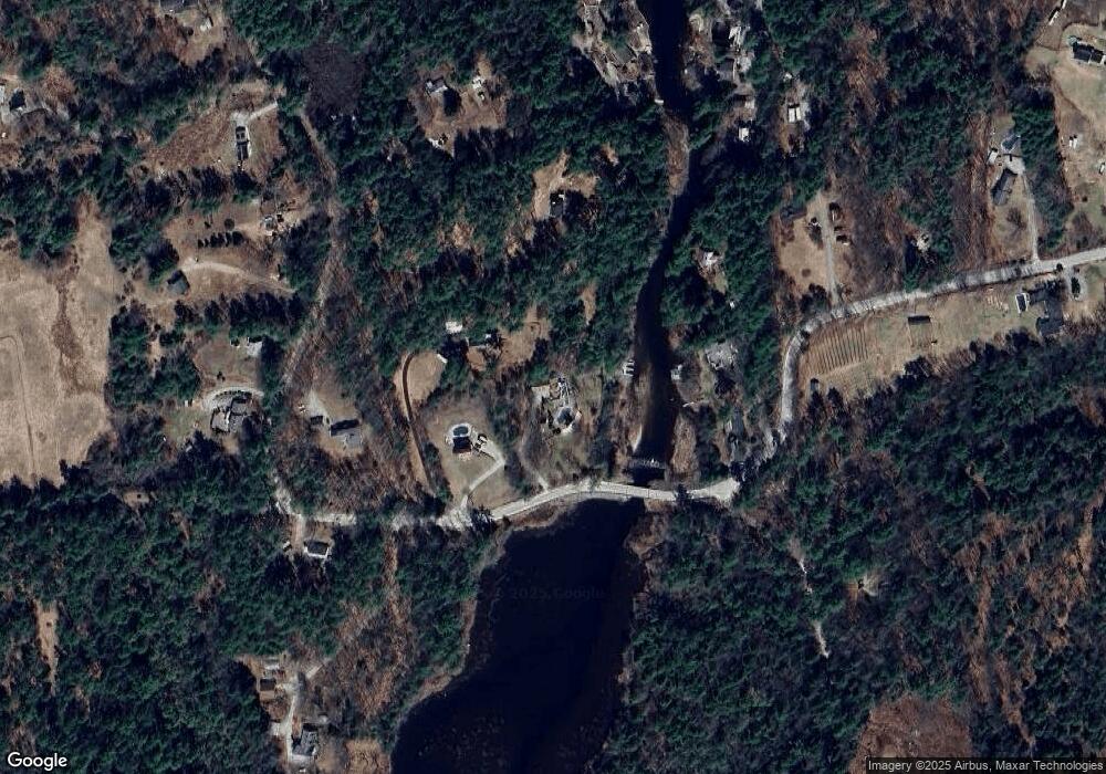 204 Abijah Bridge Rd, Weare, NH 03281 - photo 1