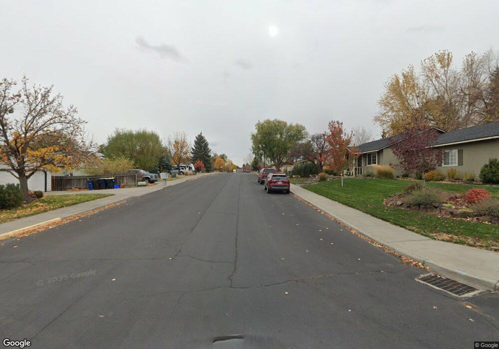 2131 SW 31st St, Redmond, OR 97756 - photo 1