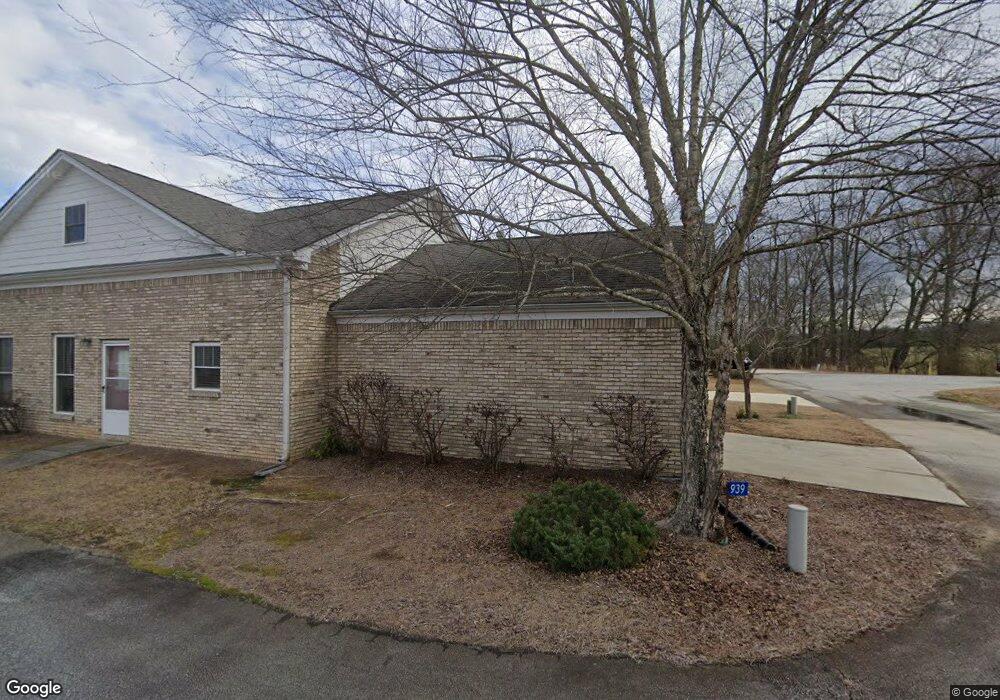 941 Widener Memorial Blvd unit 15, Winder, GA 30680 - photo 1