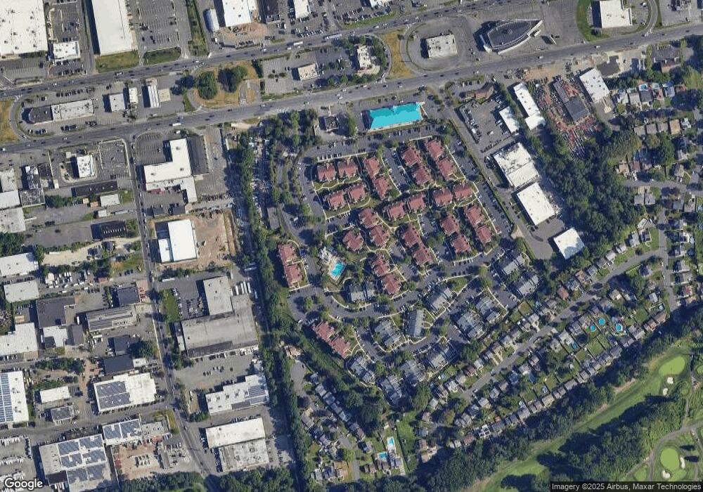 551 Clubhouse Ct 1, Union Twp., NJ 07083 - photo 1