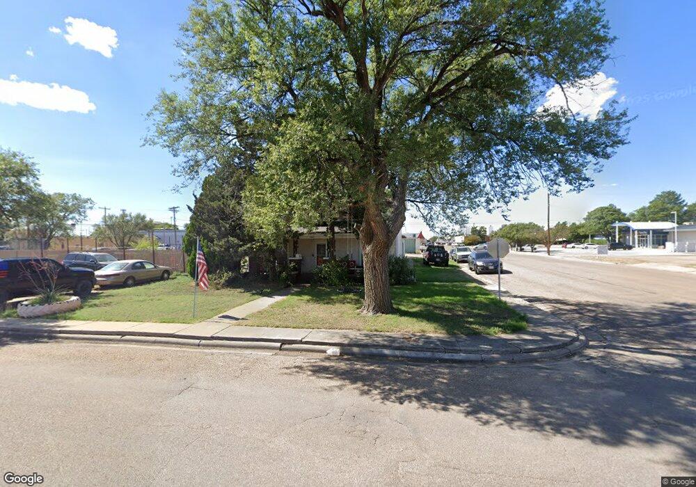 602 S Meredith Ave, Dumas, TX 79029 - photo 1