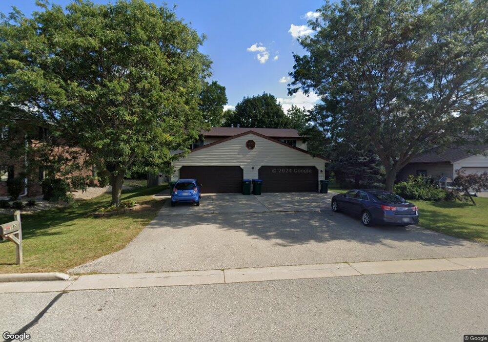 1820 N Whitney Dr, Appleton, WI 54914 - photo 1