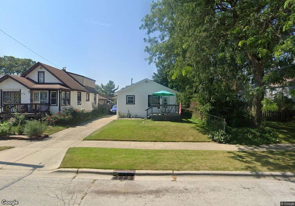 122 S Martin Ave, Waukegan, IL 60085 - photo 1