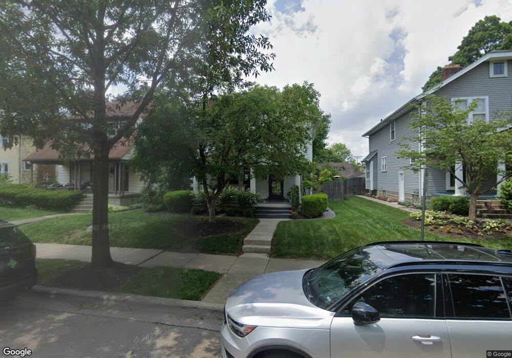 681 S Cassingham Rd, Columbus, OH 43209 - photo 1