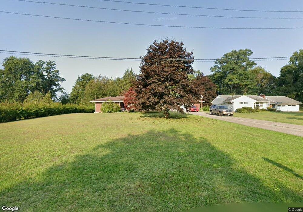 257 Parrish Rd, Conneaut, OH 44030 - photo 1