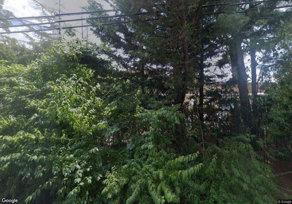 18 Lighthouse Rd, Port Washington, NY 11050 - photo 1