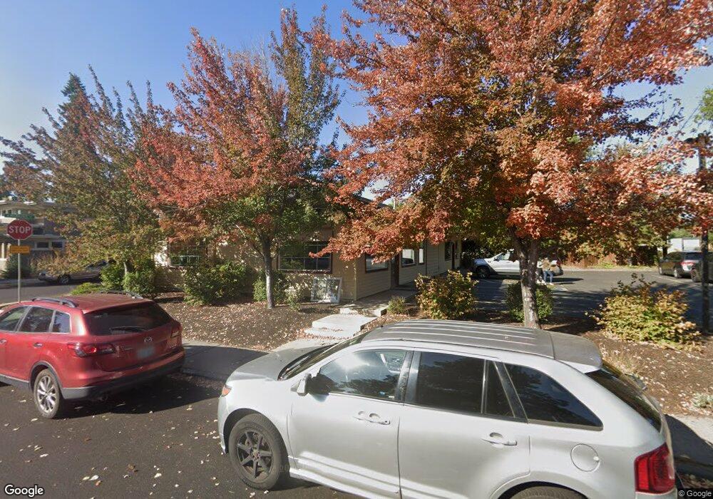 1004 NW Milwaukee Ave, Bend, OR 97701 - photo 1
