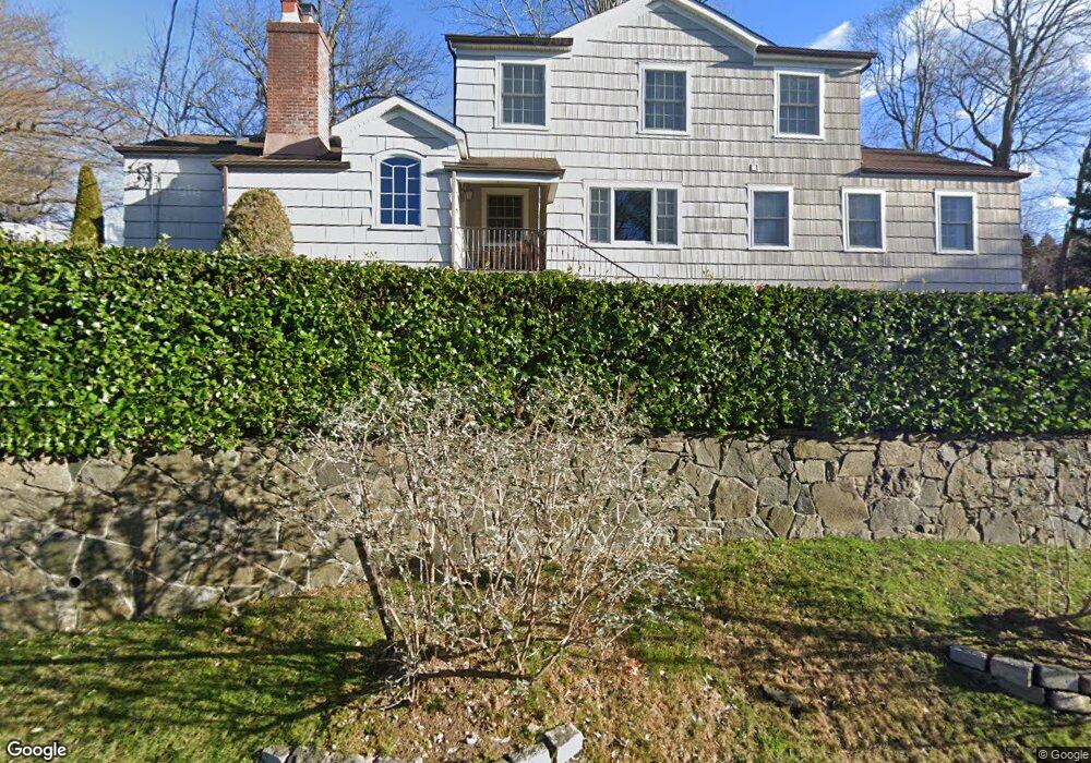 92 Summit Ave, Bronxville, NY 10708 - photo 1