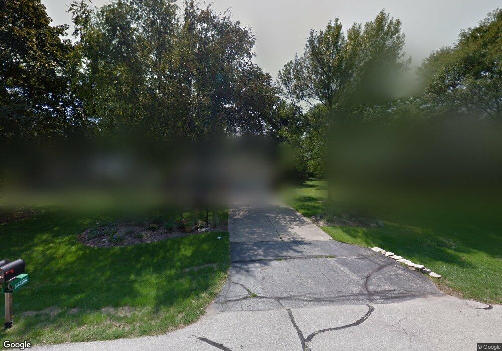 13135 Lee Ct, Elm Grove, WI 53122 - photo 1