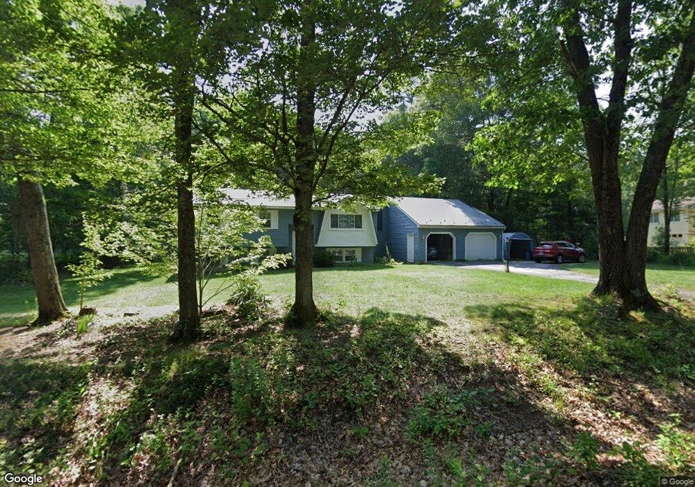 11 Mike Ln, Litchfield, NH 03052 - photo 1