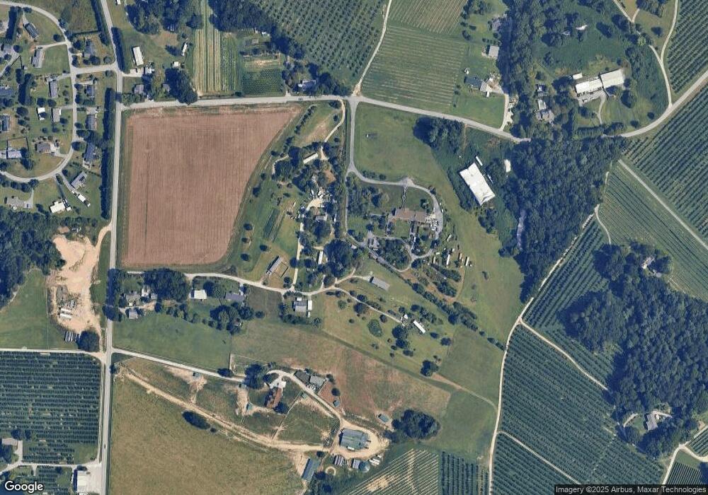 201 Kings View Dr, Flat Rock, NC 28731 - photo 1