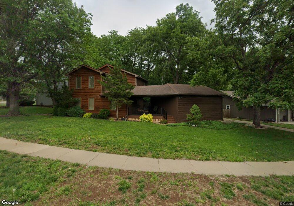 3542 SW Cambridge Ave, Topeka, KS 66614 - photo 1