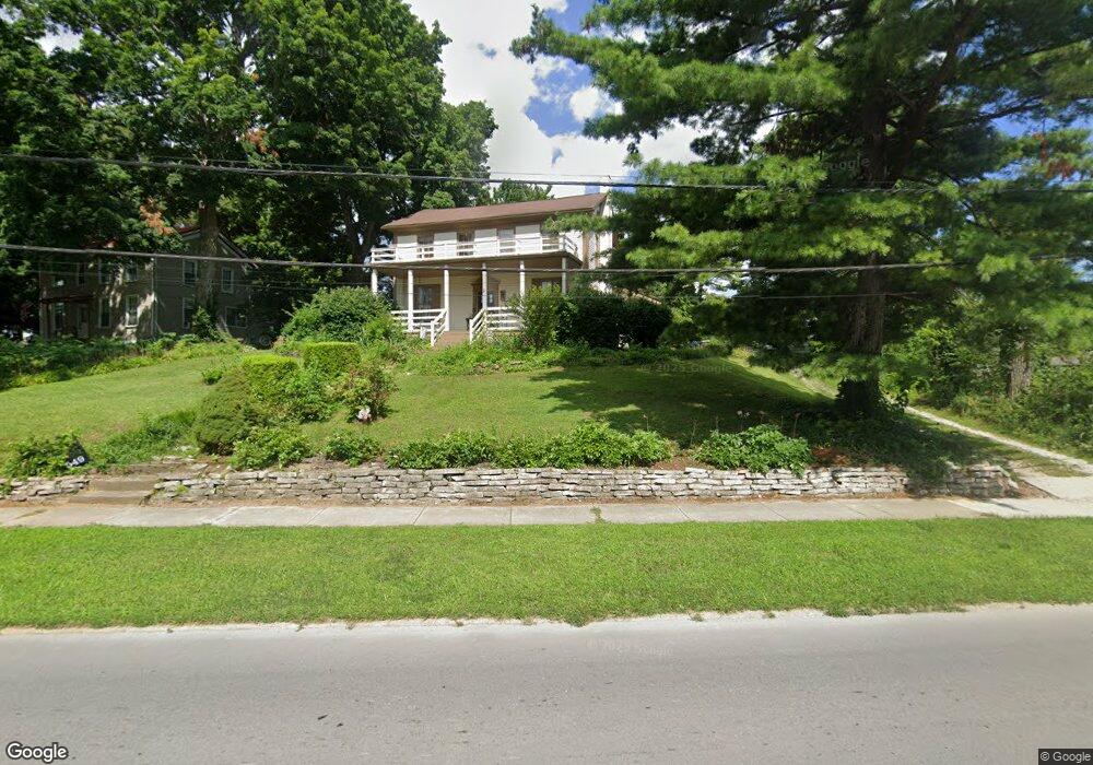 549 S Center St, Plainfield, IN 46168 - photo 1