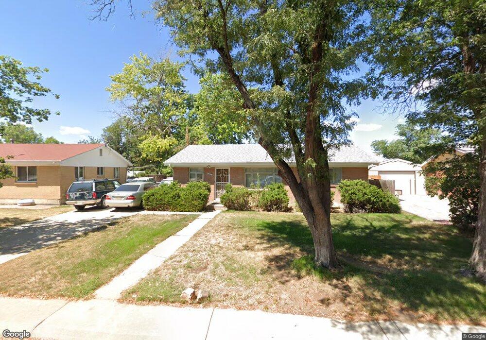 867 Iola St, Aurora, CO 80010 - photo 1