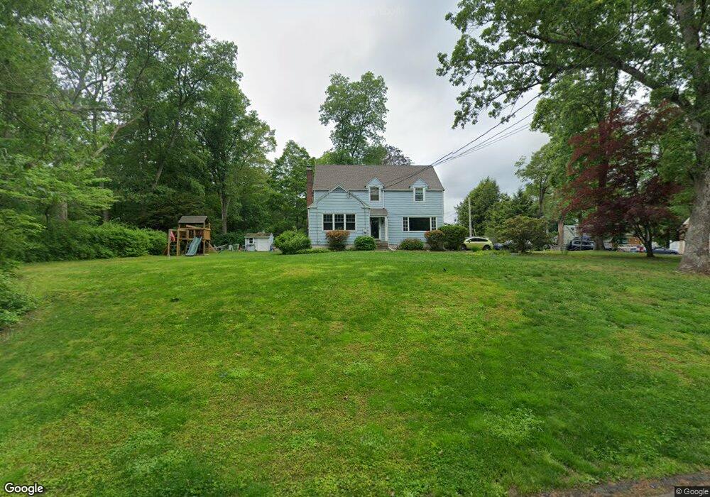 830 Hillcrest Rd, Orange, CT 06477 - photo 1