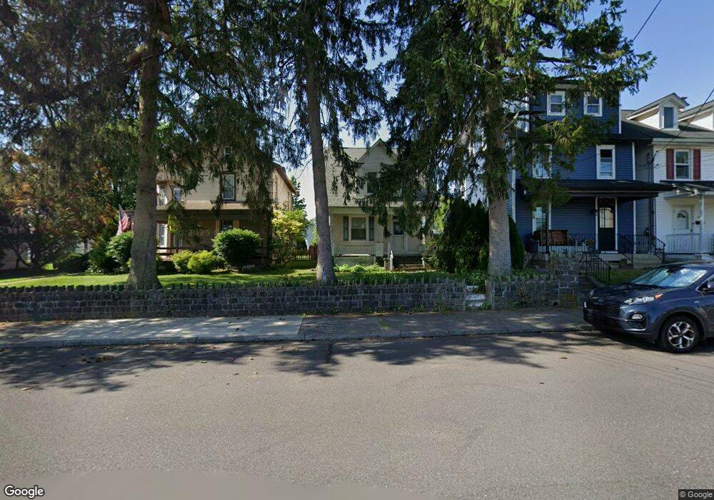 918 Juniper St, Quakertown, PA 18951 - photo 1