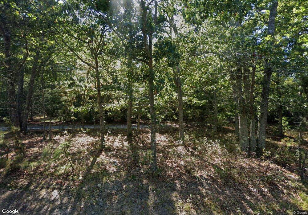 610 Gravelly Hill Rd, Wakefield, RI 02879 - photo 1