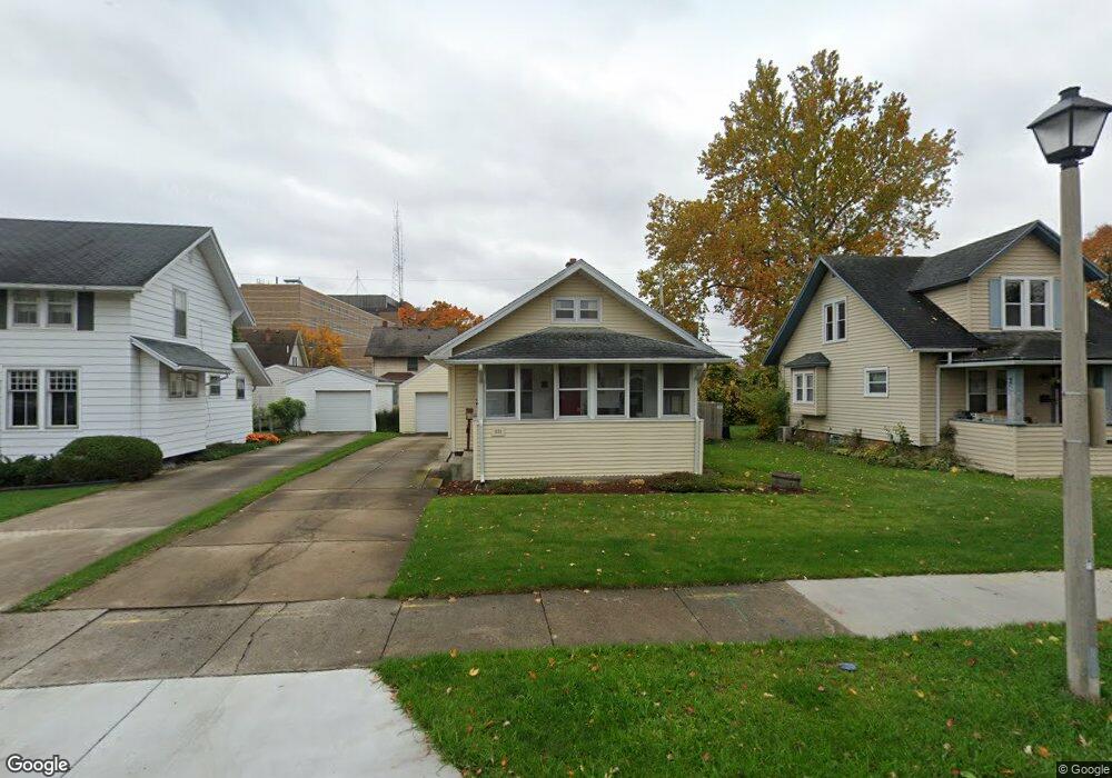 321 Strathmore Rd, Lansing, MI 48910 - photo 1