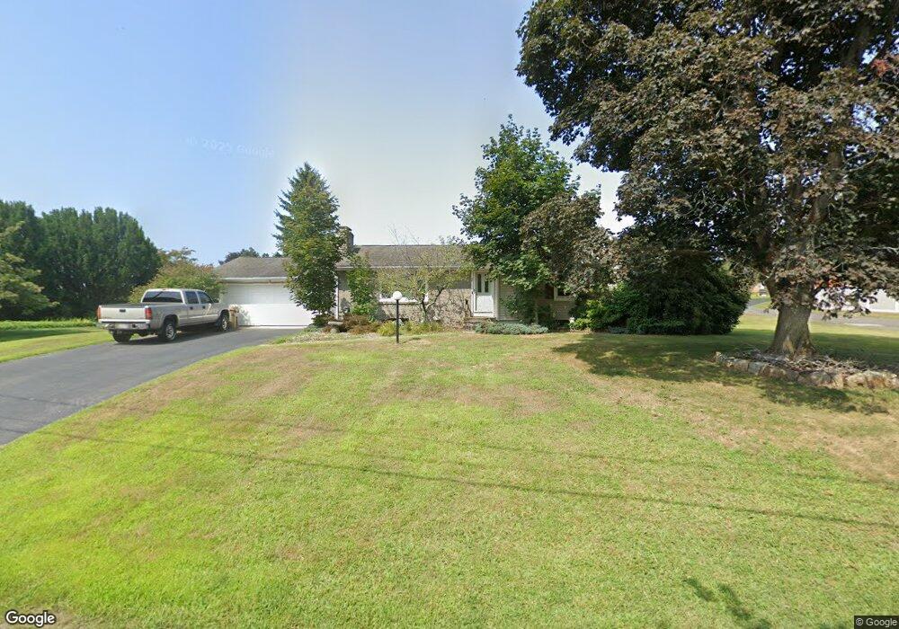 28 Acorn Ln, Ludlow, MA 01056 - photo 1